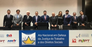 ATO CONJUNTO EM DEFESA DOS DIREITOS SOCIAIS E DA JUSTIÇA DO TRABALHO 