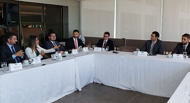 DISCUSSÃO E APRESENTAÇÃO DE MEDIDAS RESOLUTIVAS